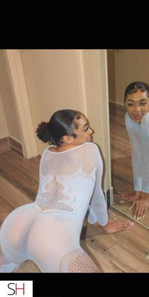Full girlfriend experience lightskin bombshell 20 year old Escort in Brampton