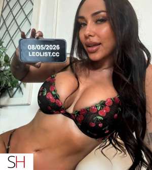 25 year old Escort in Laval Big titty big ass bombshell ready to please