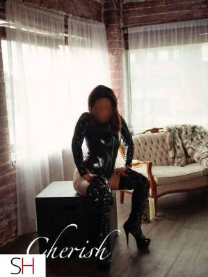 21 year old Escort in Red Deer Who wants some hot chocolate cocoa