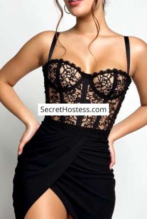 22 year old Latin Escort in Madrid Estrella, Agency