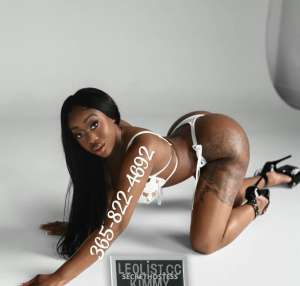 23 year old Escort in Kelowna the blacker the berry the sweeter the juice
