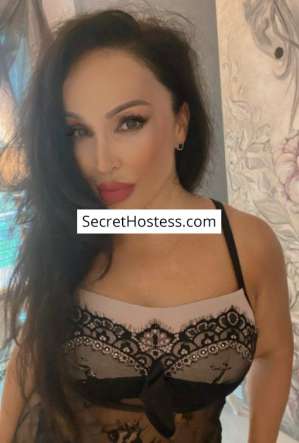 35 year old Caucasian Escort in Monaco City Linda, Independent