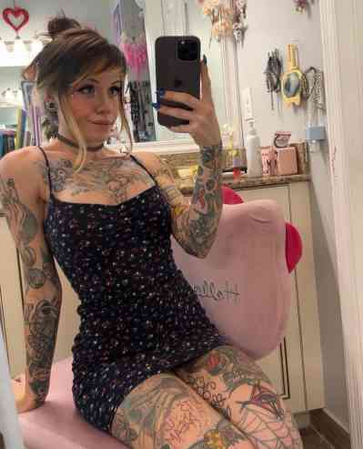 27 year old Escort in Loughborough Discretion and respect are always guaranteed. Let’s create