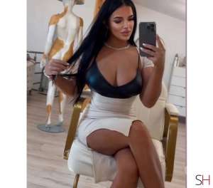 28 year old Escort in Slough ❣️SIERRA❣️NEW PARTY BRUNEETE TOP LATINA, Independent