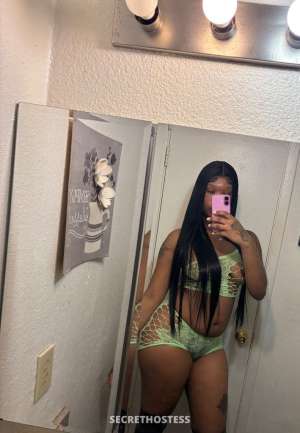 caramel treat 23 year old Escort in Denton TX
