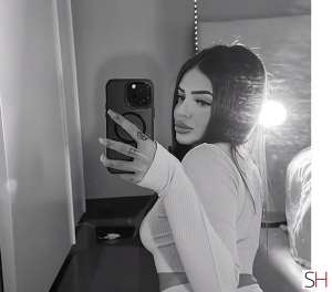 . NEW Sofia WILD LATINA .. BJ queen., Independent 25 year old Escort in Gloucestershire