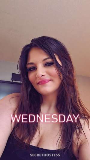 Soft lips thick thighs and a body that stays on your mind 35 year old Escort in Little Rock AR