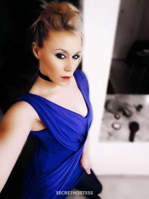 Available Now Sexy Blue-Eyed Bombshell 36 year old Escort in Tucson AZ