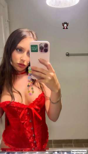 Escort model Cheryl Woods, Milwaukee 26 year old Escort in Milwaukee WI