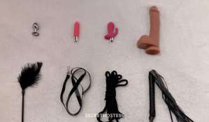22 year old Asian Escort in Edmonton Summer Short Stay Real Dongguan Style • VIP Experience