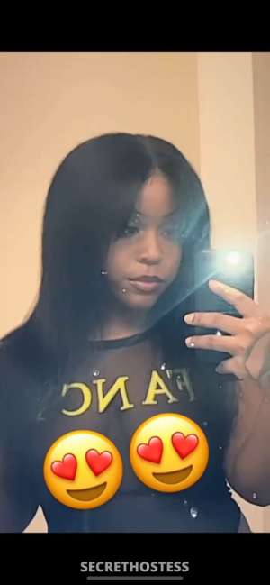 Pretty Little Thing W Soft Lips n Thick Hips 21 year old Escort in Youngstown OH