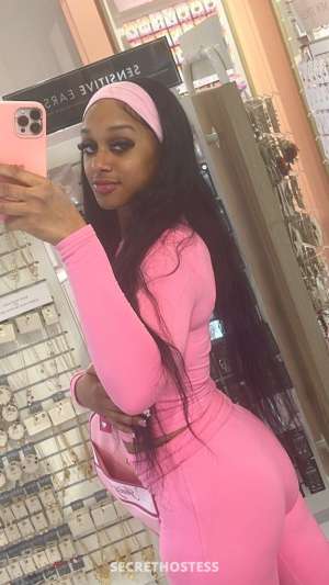 Petite sweet treat 23 year old Escort in Northern Virginia DC
