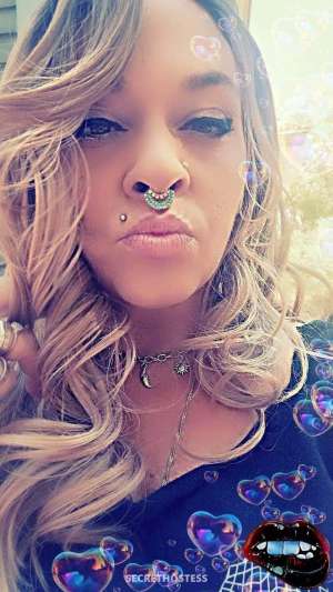 Samara Escort model 0 year old Escort in Minneapolis MN