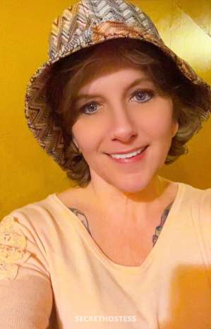 New York: Do I Stay or do i go 46 year old Escort in Glens Falls NY