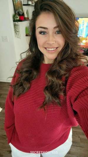 28 year old Escort in Springfield IL I'm recently separated but looking for a friend with 