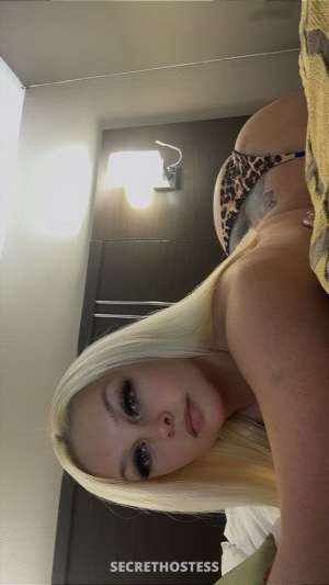 ❤Blonde Blue Eyed Bombshell Awaiting My Next Adventure 22 year old Escort in Topeka KS