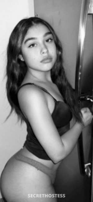 21Yrs Old Escort Chambana IL Image - 1