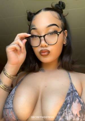 Thick polynesian 21 year old Escort in Tacoma WA