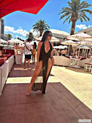 Escort model Samantha, Cleveland 26 year old Escort in Cleveland OH