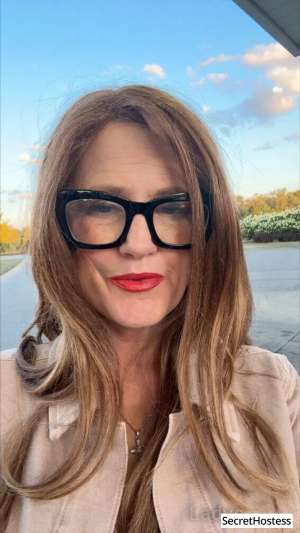 48 year old Escort in Detroit MI Escort model Jenna, Detroit