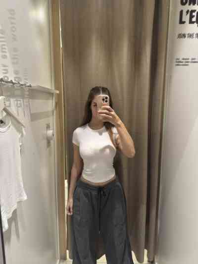 27 year old Afghan Escort in Menorca Mi Telegram @NATHALIA340