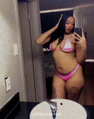 Catch me while im here 26 year old Escort in Desmoines IA