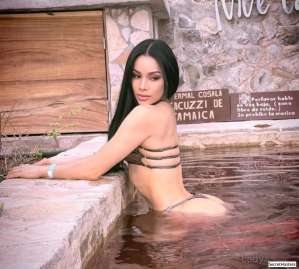 25 year old Escort in Istanbul Escort model Ghazal, Istanbul