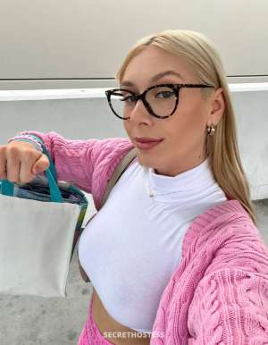 Hookup to fuck incall and outcall available 28 year old Escort in Whistler
