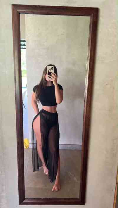 25Yrs Old Escort Ajman Image - 5