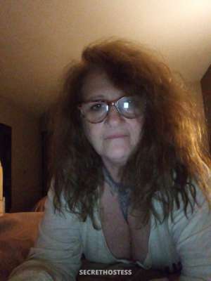 65 year old Escort in Racine WI Sexy Cougar for you