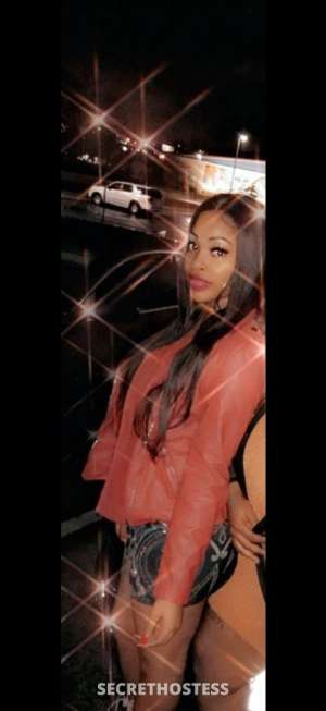Sexy onna 29 year old Escort in Lawrence KS