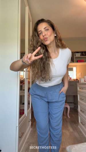 35 year old Escort in Cedar Rapids IA I'm recently separated but looking for a friend with 