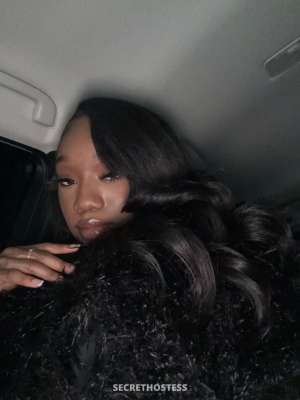 23 year old Escort in Madison WI Brownskin 5'4Brownskin 5'4