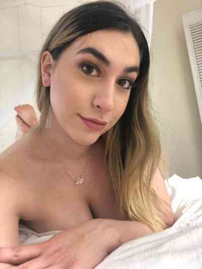 25 year old Escort in Atlanta CA Am available