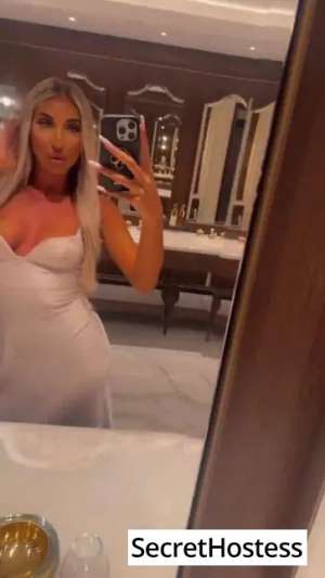 23 year old Escort in Lyon Escort model LorryQuinn, Lyon
