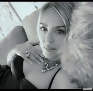 38 year old American Escort in Minneapolis MN Escort model Anna, Minneapolis