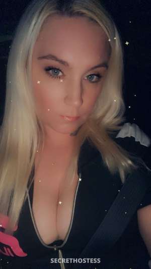 Natalie Sky Hot Sexy Blue Eyed Blonde 28 year old Escort in Manhattan KS