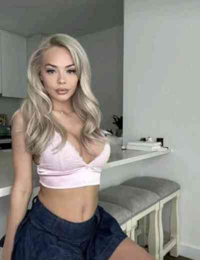 25 year old Escort in Czestochova I'm available now for hookup