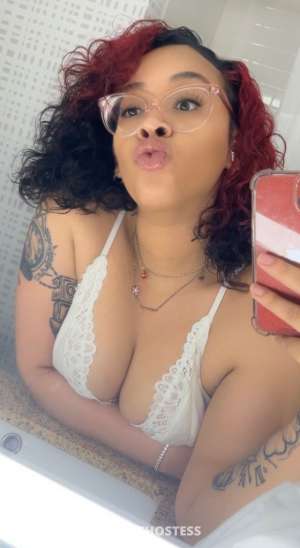 Yellow beauty with a pretty face &amp; energy you ll 27 year old Escort in Allentown PA
