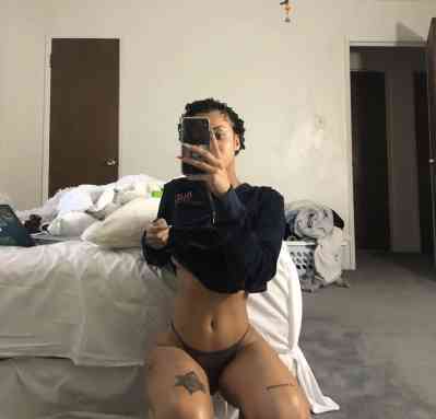 27 year old Escort in Brisbane Soft touch and relaxing massage included