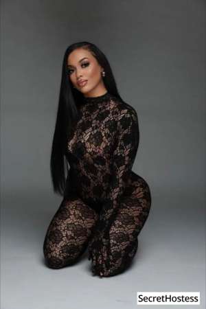 24 year old Escort in Phoenix AZ Escort model Carmella, Phoenix