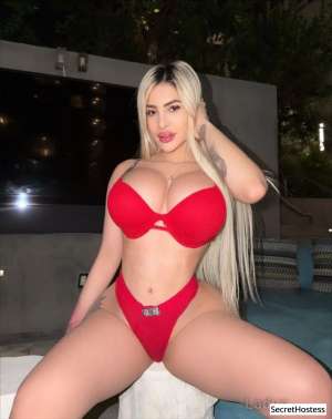 Escort model Carolina, Brooklyn 25 year old Escort in Brooklyn NY