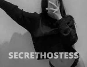 26 year old Caucasian Escort in Windsor Summer Love