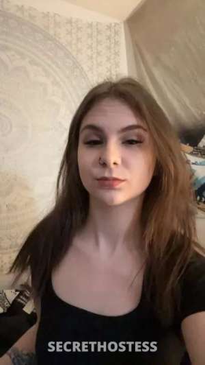 23 year old Escort in Harrisburg PA I’m available