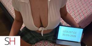 26 year old Asian Escort in North York Asian $100/bbbj $120/hh $200h