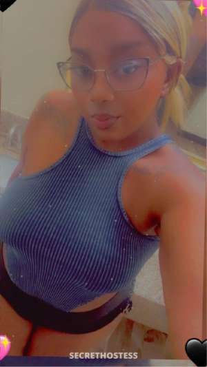 Cumm fucc this wett ass pussy baby iam waiting 28 year old Escort in Bakersfield CA