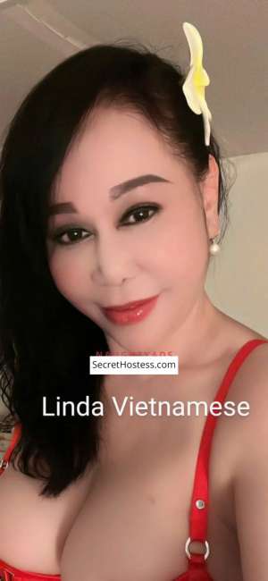 0 year old Asian Escort in Boronia Melbourne Luna and Linda Vietnamese busty ladies