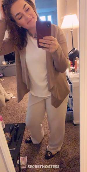 im back 23 year old Escort in Watertown NY