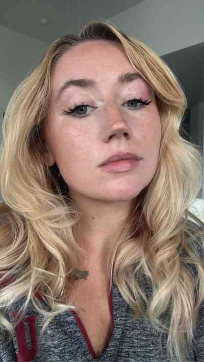 29 year old American Escort in Asheville NC What are you doing today