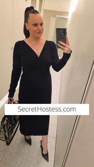 30Yrs Old Escort Image - 17
